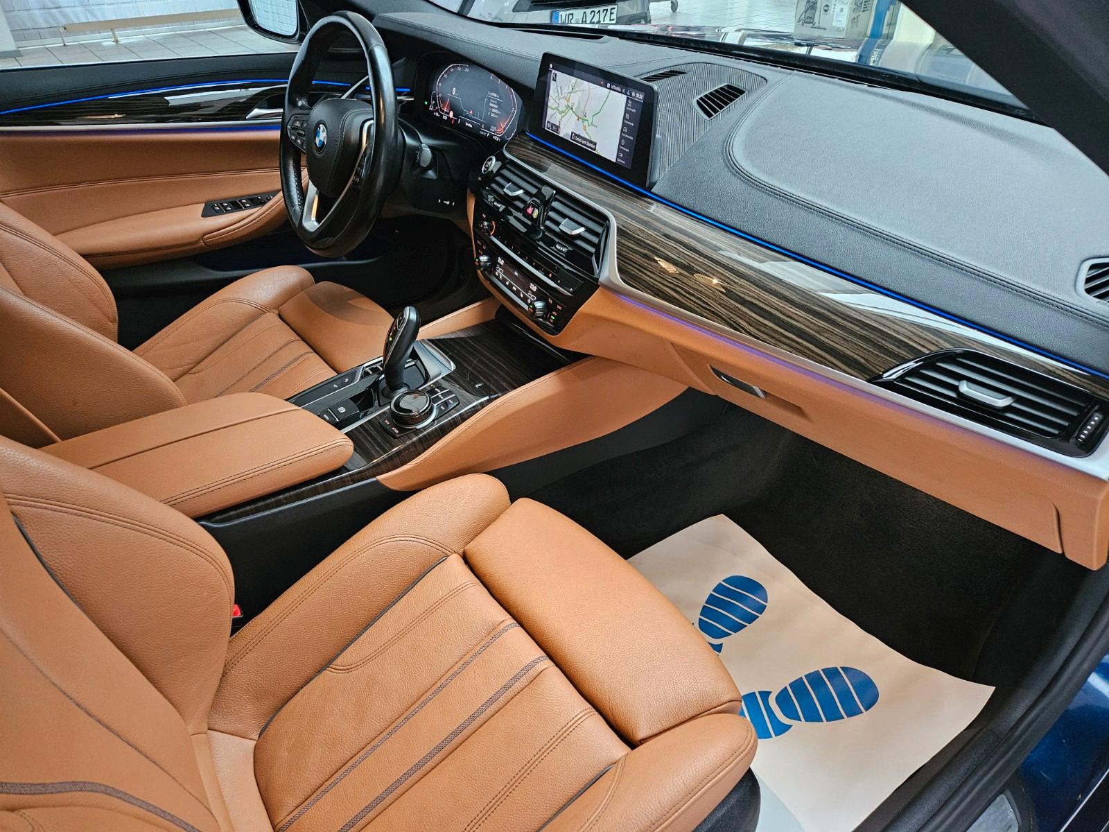 BMW 530 5 Touring 530 d Luxury Line/Panorama/360 Cam