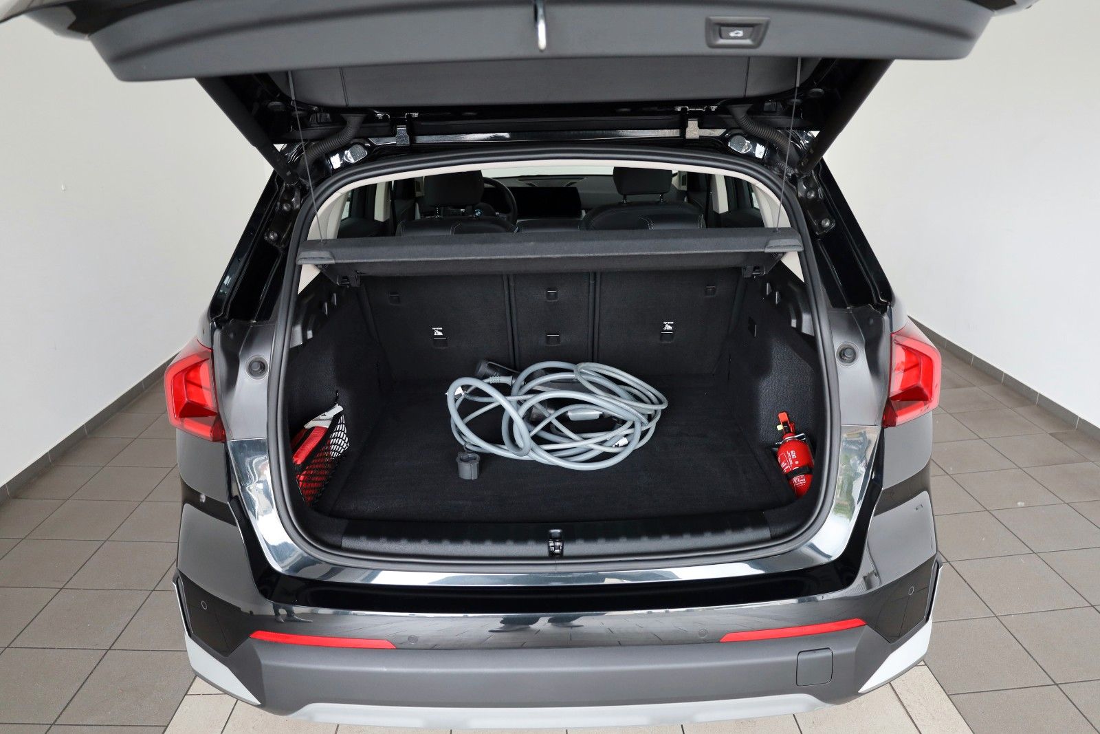 Fahrzeugabbildung BMW X1 25e xDrive Leder,Navi,LED,Kamera,Park Paket