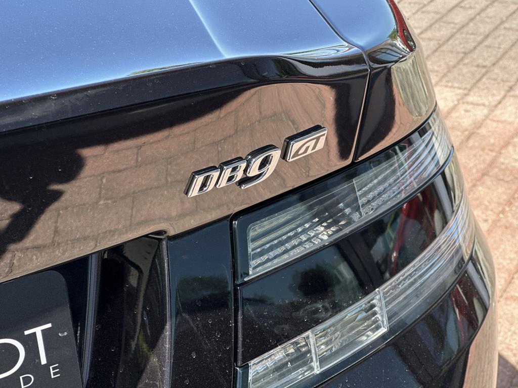 Aston Martin DB9