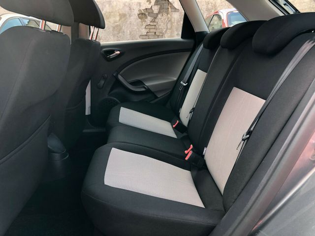 Seat Ibiza 1.6 TDI 77kW Style ST KLIMAA/NAVI/PDC/ALU