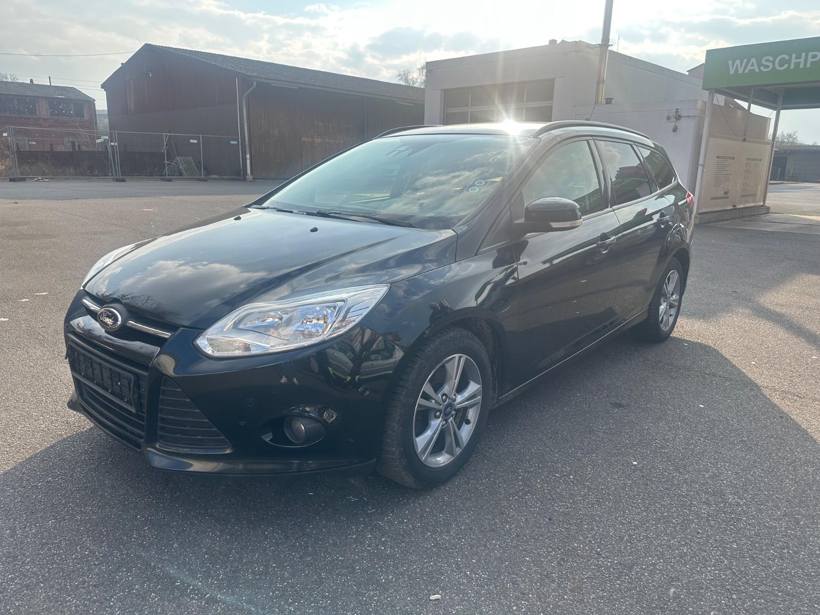 Ford Focus Turnier Sync Edition
