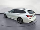 BMW 330d xDrive Touring M Sport Navi ACC AHK RFK - BMW 3er Reihe mit Panoramadach