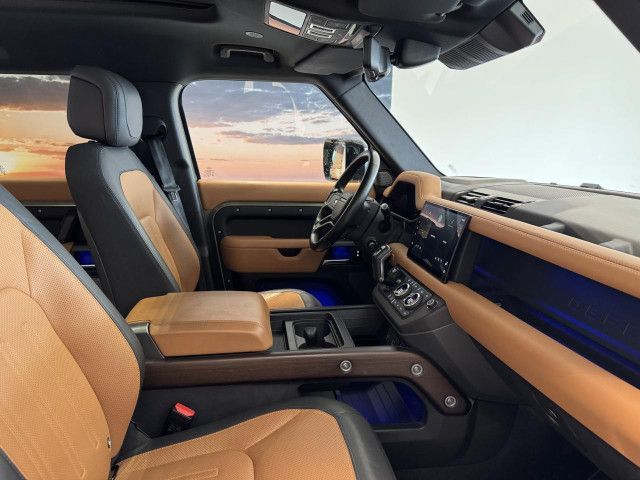 Foto Nummer 3: LAND ROVER Defender