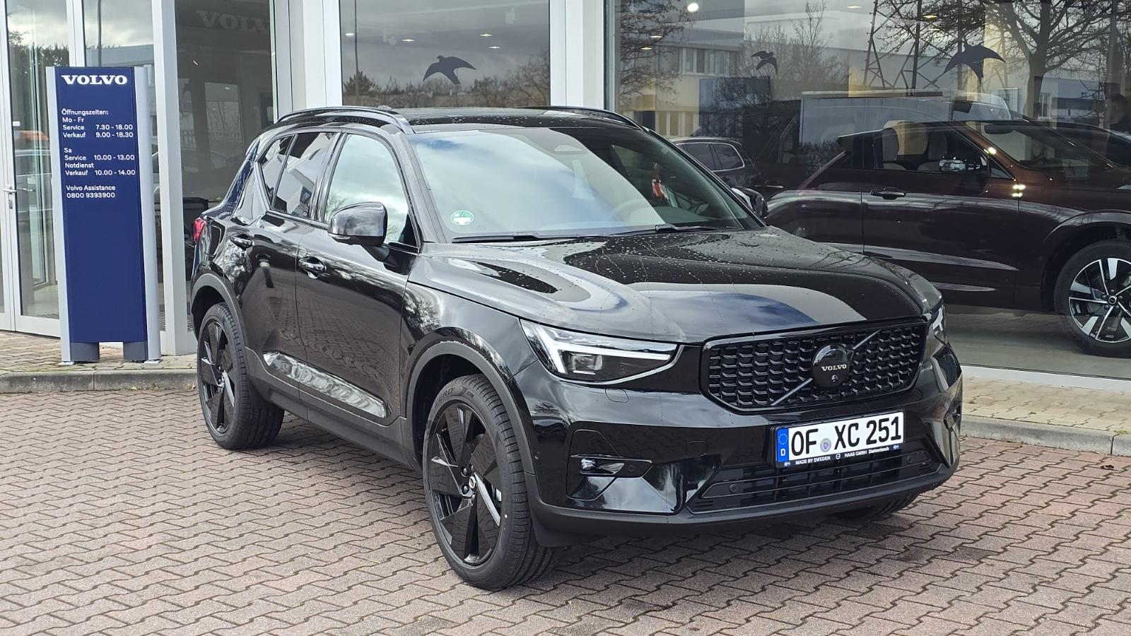 Volvo XC40 B4 Ultra Black Edition DCT