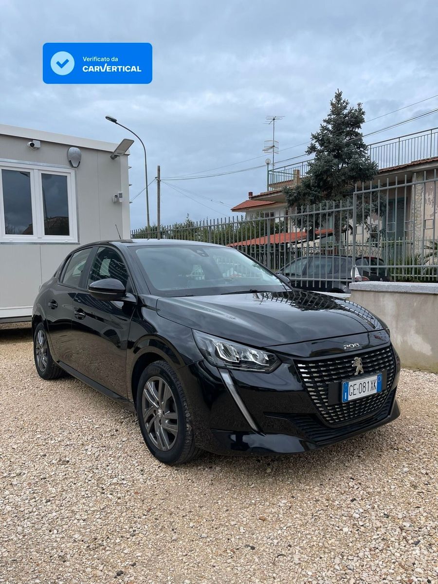 PEUGEOT 208