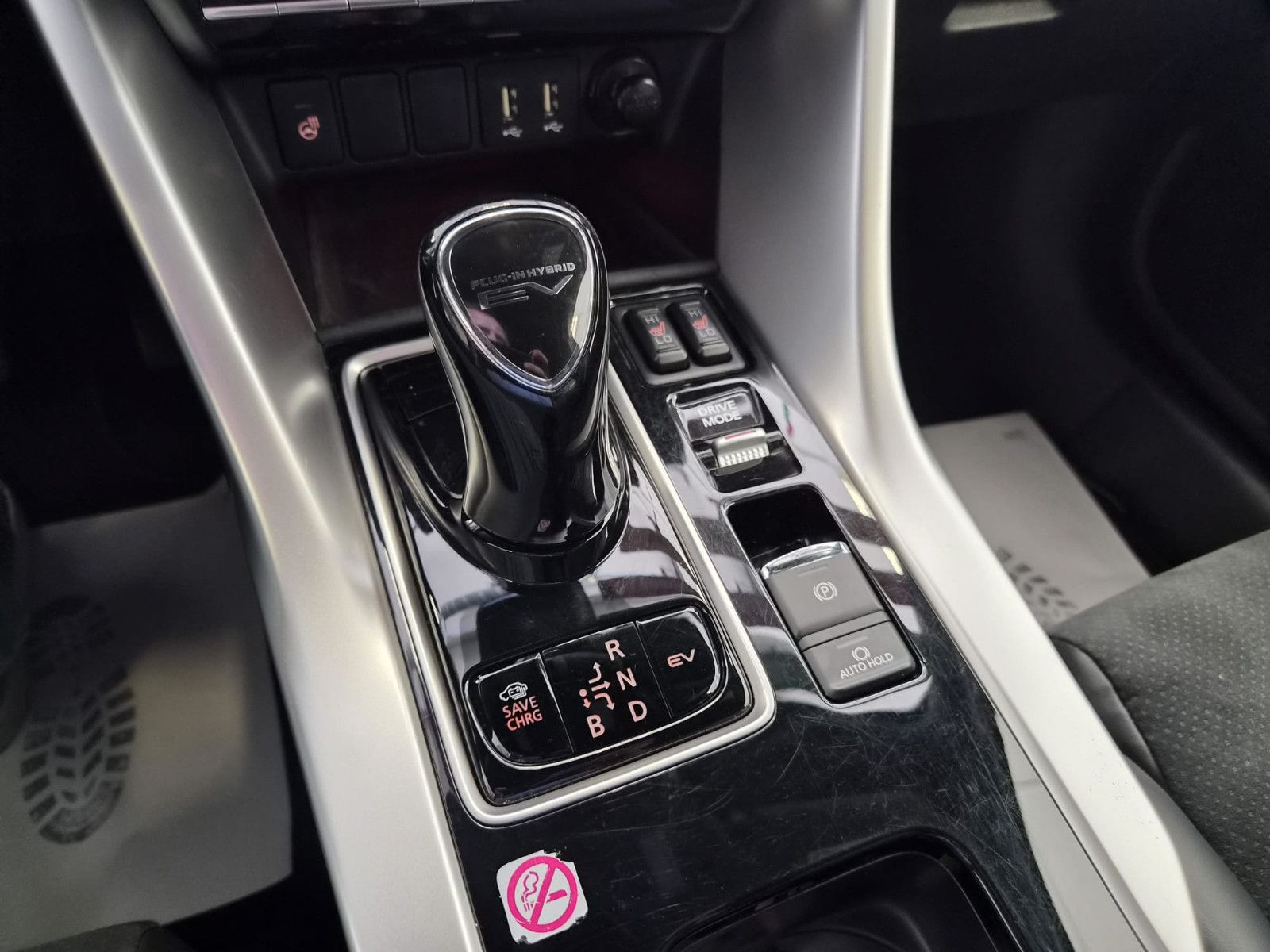 Fahrzeugabbildung Mitsubishi Eclipse Cross / KAMERA / 1. Hand PLUG IN