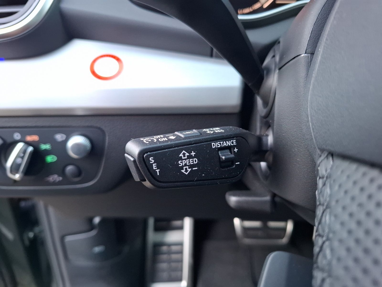 Fahrzeugabbildung Audi Q5 40 TDI S-line quattro S-tronic Matrix AHK Pan