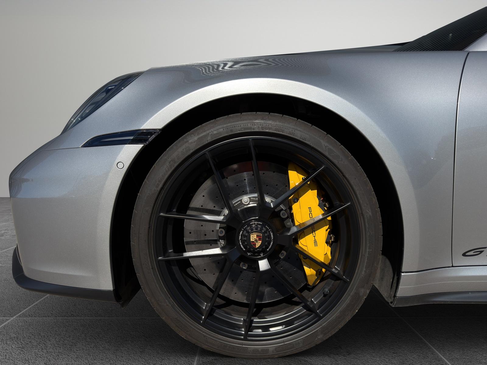 Porsche 992 (911) Targa 4 GTS | Neupreis 238.551.- EUR |
