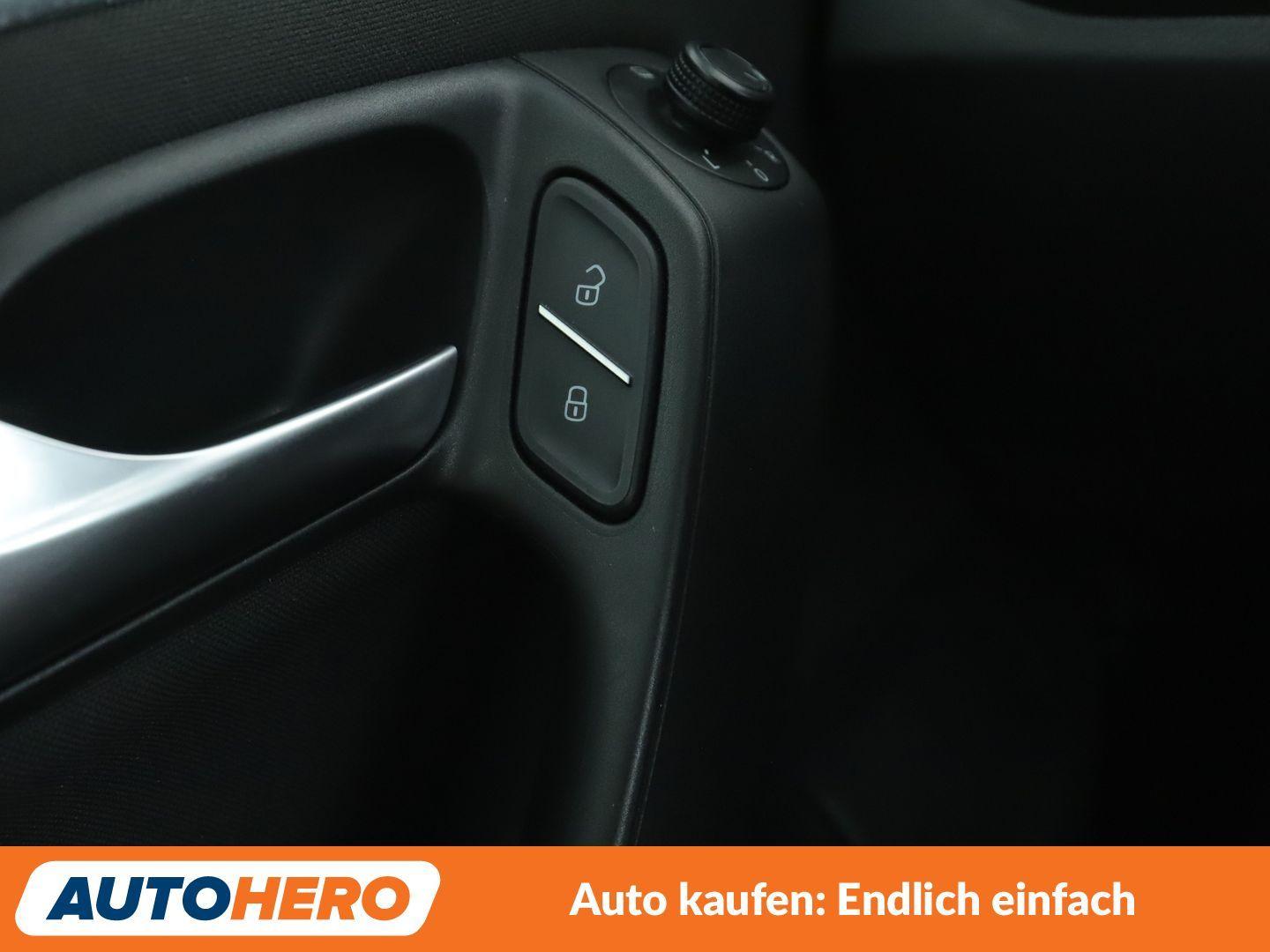 Volkswagen Polo 1.2 TSI Comfortline BMT Aut.*TEMPO*PDC*SHZ*