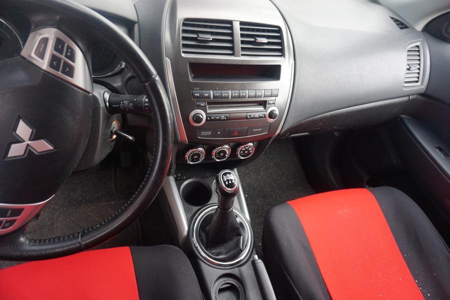 Mitsubishi ASX 2012 — photo 15