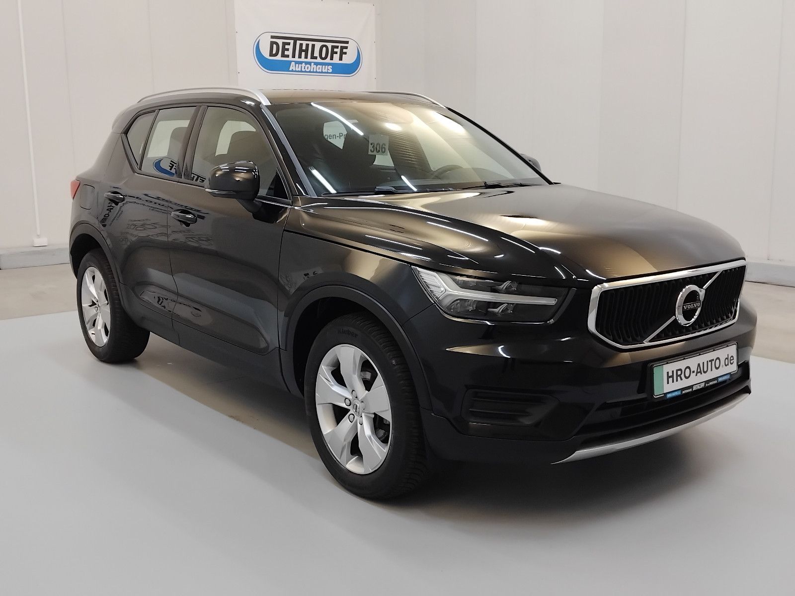 Volvo XC 40 (10/2021, Benzin)