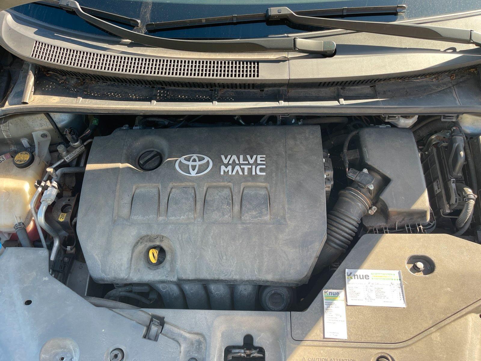 Toyota Avensis 2010 — engine 147 HP (108kW)
