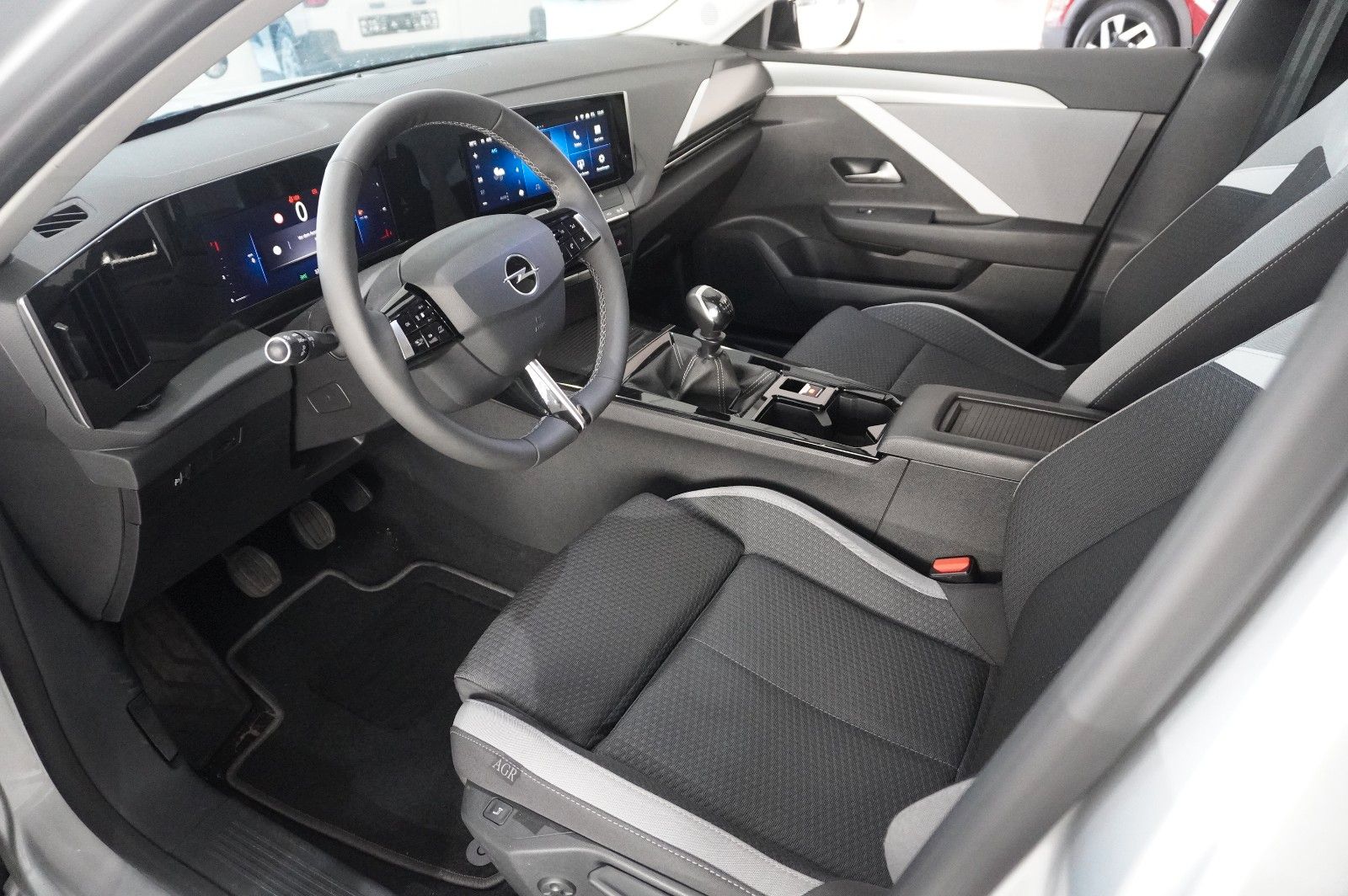 Fahrzeugabbildung Opel Astra L ST 1.2T ENJOY NAVI/LED/KAMERA/VIRT/DAB+