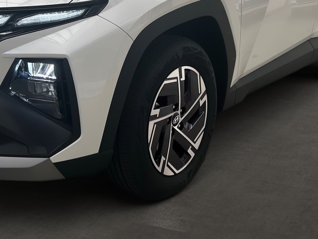 Fahrzeugabbildung Hyundai TUCSON 1.6 T-GDI 2WD 6-MT Select 2xKlima KlimaA