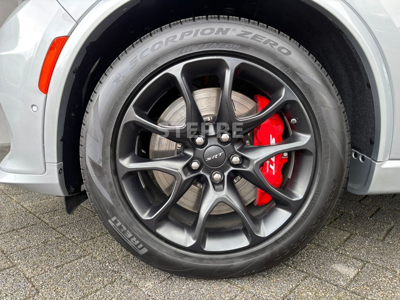 Dodge 2025 Durango SRT Hellcat Silver Bullet