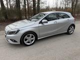 Mercedes-Benz A 200 Automatik Xenon Navi MwsT Top Zustand - Mercedes-Benz A 200 mit Benzin-Antrieb: Automatik