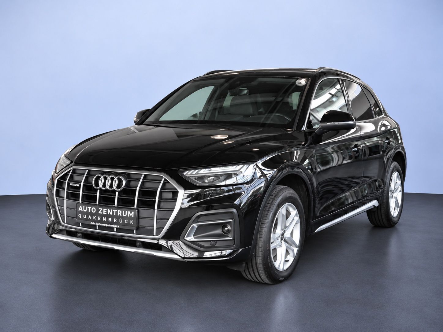 Audi Q5 40 TDI qu advanced Panorama LED Navi AHK PDC