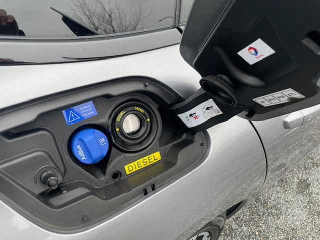 Fahrzeugabbildung Peugeot 508 SW Allure BlueHDi 130 eAT8