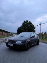 Volkswagen VR5 Bora 2.3 RECARO - Volkswagen Bora mit Benzin-Antrieb: Limousine, V5