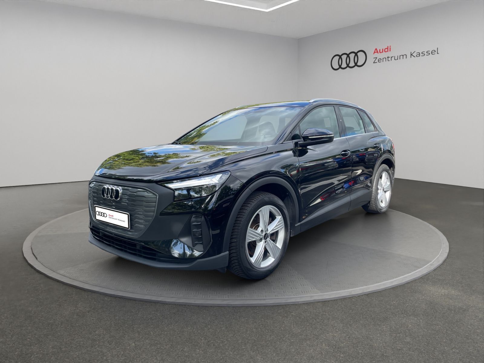 Audi Q4 40 e-tron LED PDC Navi Standklima Sitzheizung imagem 2
