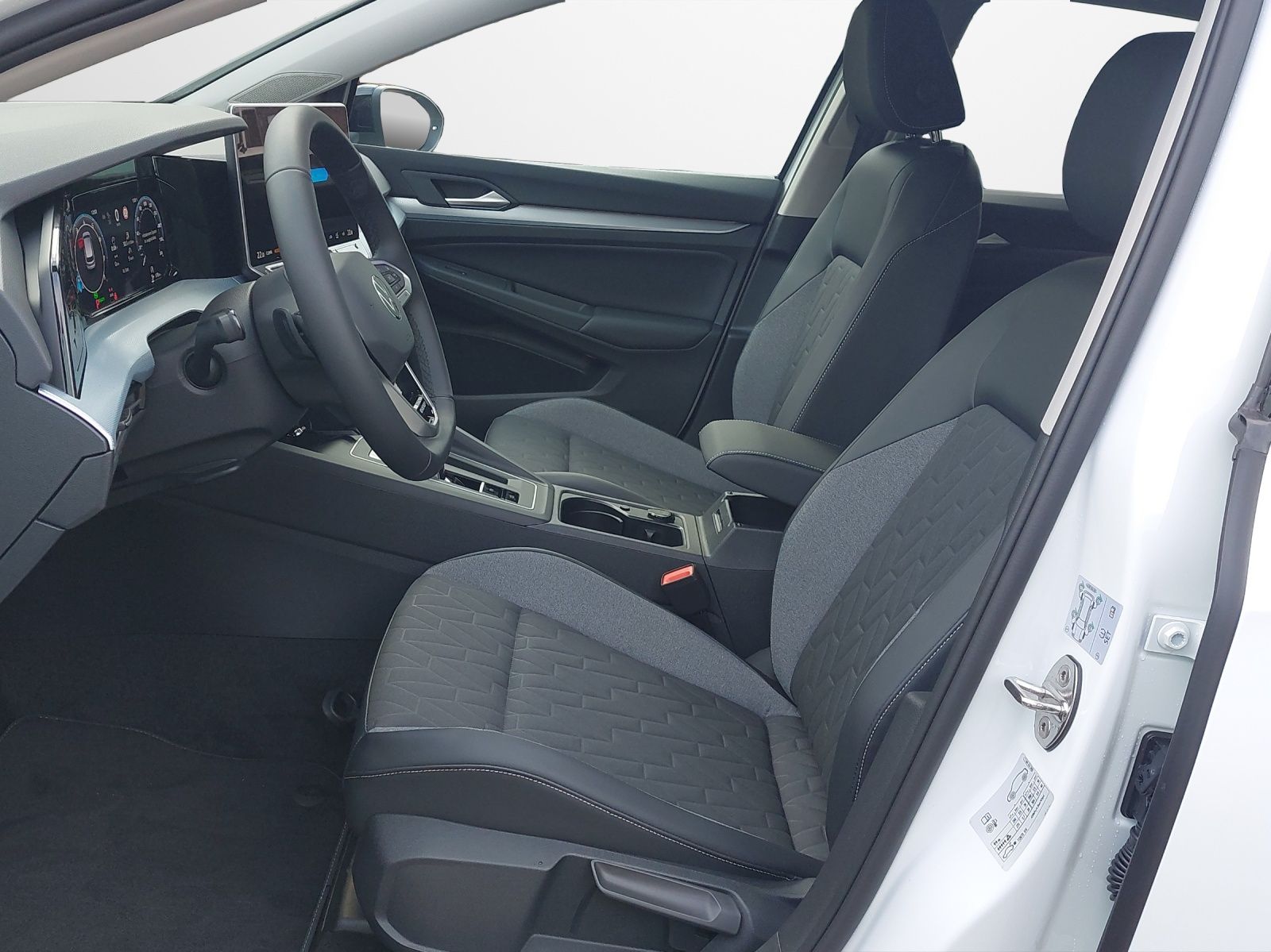 Volkswagen Golf 8 1.5 eTSI DSG Energy  Navi LED Kamera PDC  foto 7