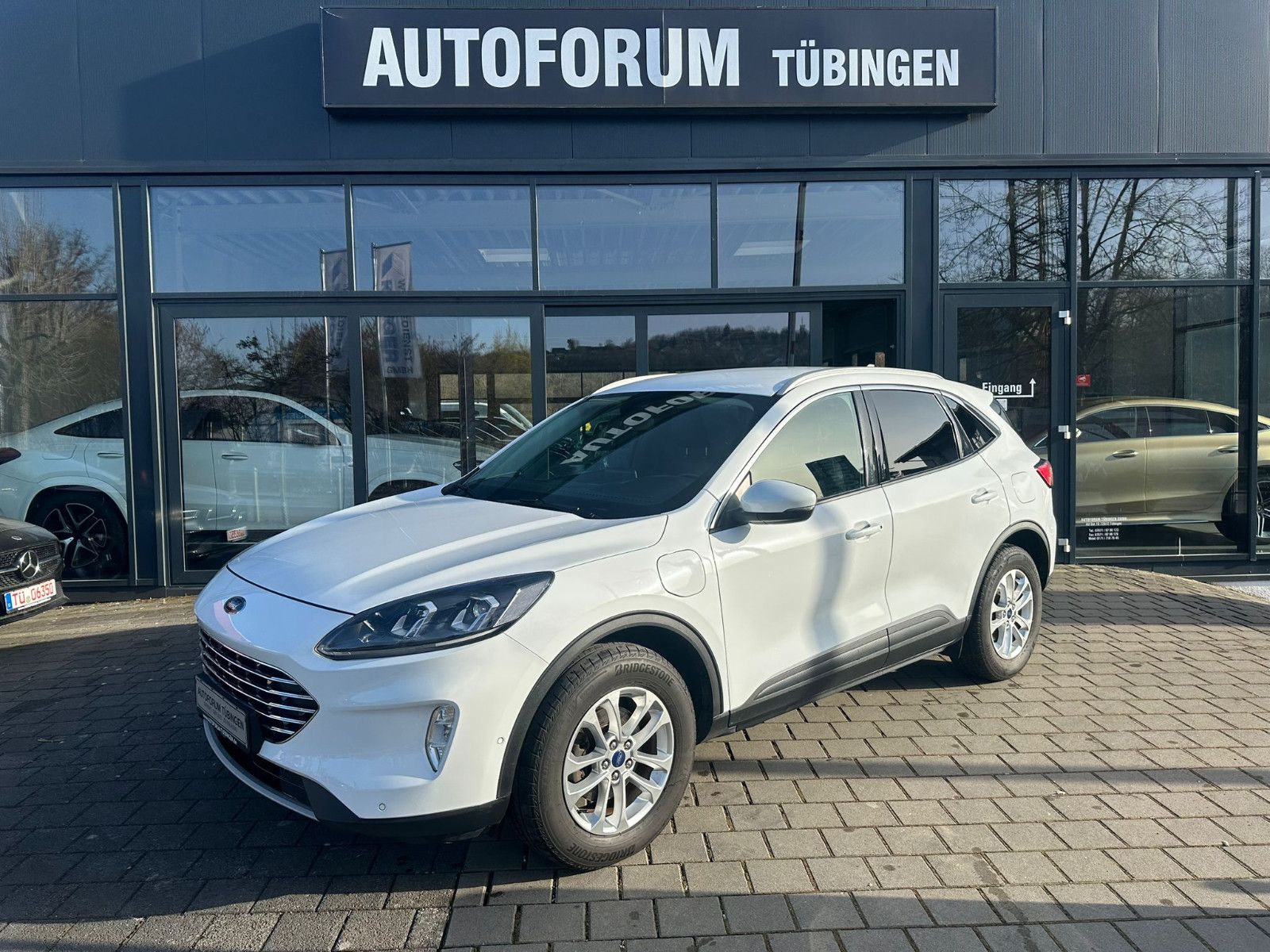 Fahrzeugabbildung Ford Kuga 2.5 Duratec PHEV Titanium X CVT*AHK*WINTER*