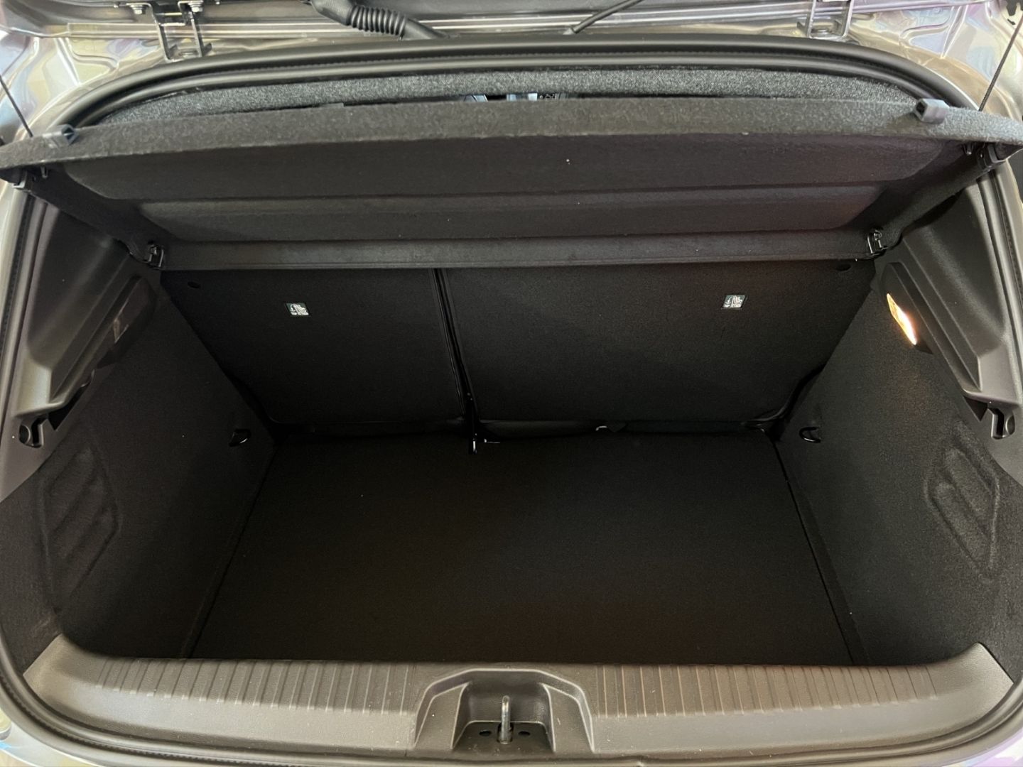 Fahrzeugabbildung Renault Clio Techno 1.0 TCe 90 6E Navi Digitales Cockpit