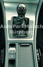 Volkswagen Golf - 12