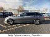 Mercedes-Benz E 300 d T*Pano*AHK*ILS*Leder*Navi*Ambiente*Virt. - Mercedes-Benz E 300 mit Diesel-Antrieb: Kombi