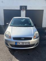 Ford Fiesta 1,3 44 kW - Perfektes Anfängerauto - Ford Fiesta aus 2007: 1.4