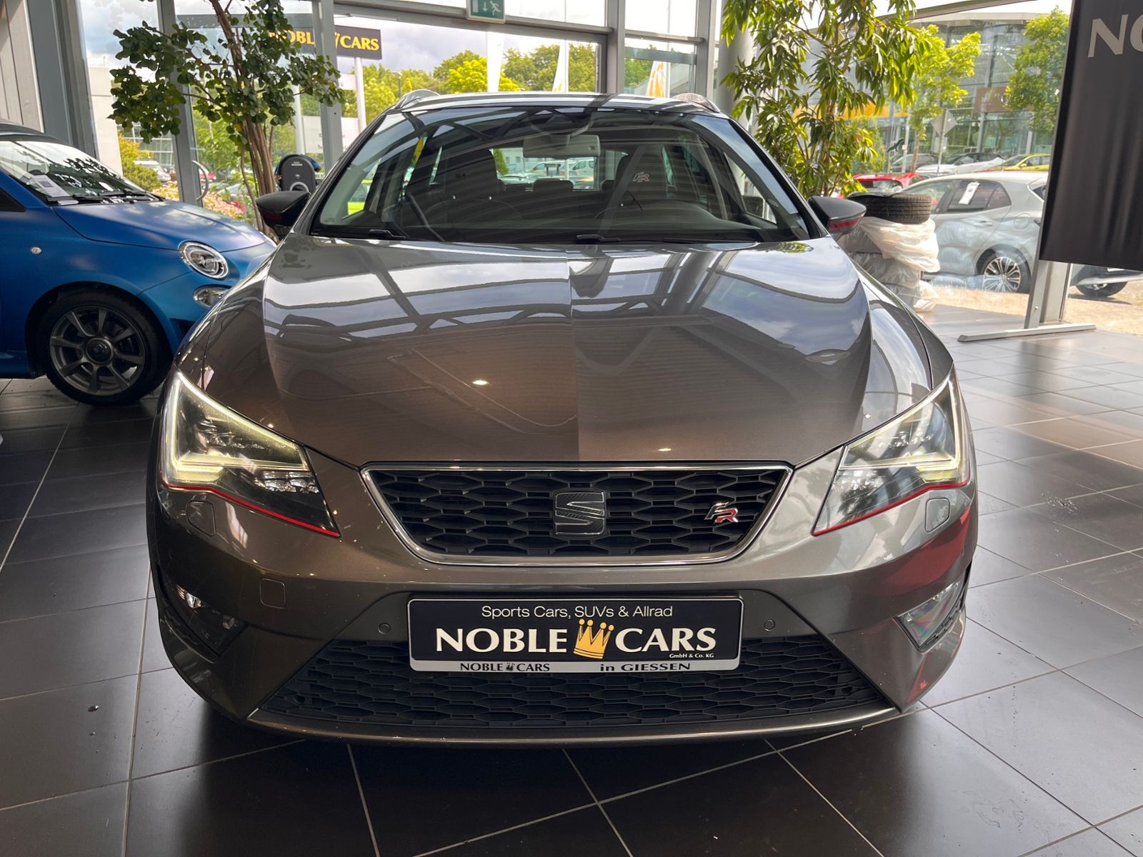 Fahrzeugabbildung SEAT Leon ST FR KLIMA LED NAVI ALU