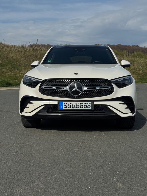 Image of Mercedes-Benz GLC 220