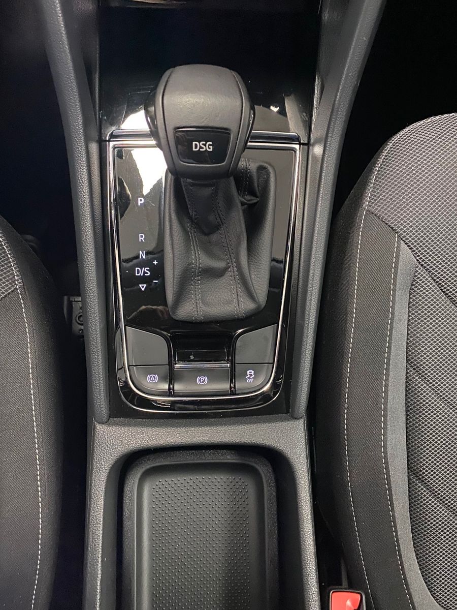 Fahrzeugabbildung SKODA Kodiaq 2.0 TDI SCR DSG AMBITION+7SITZER+ACC+KAME