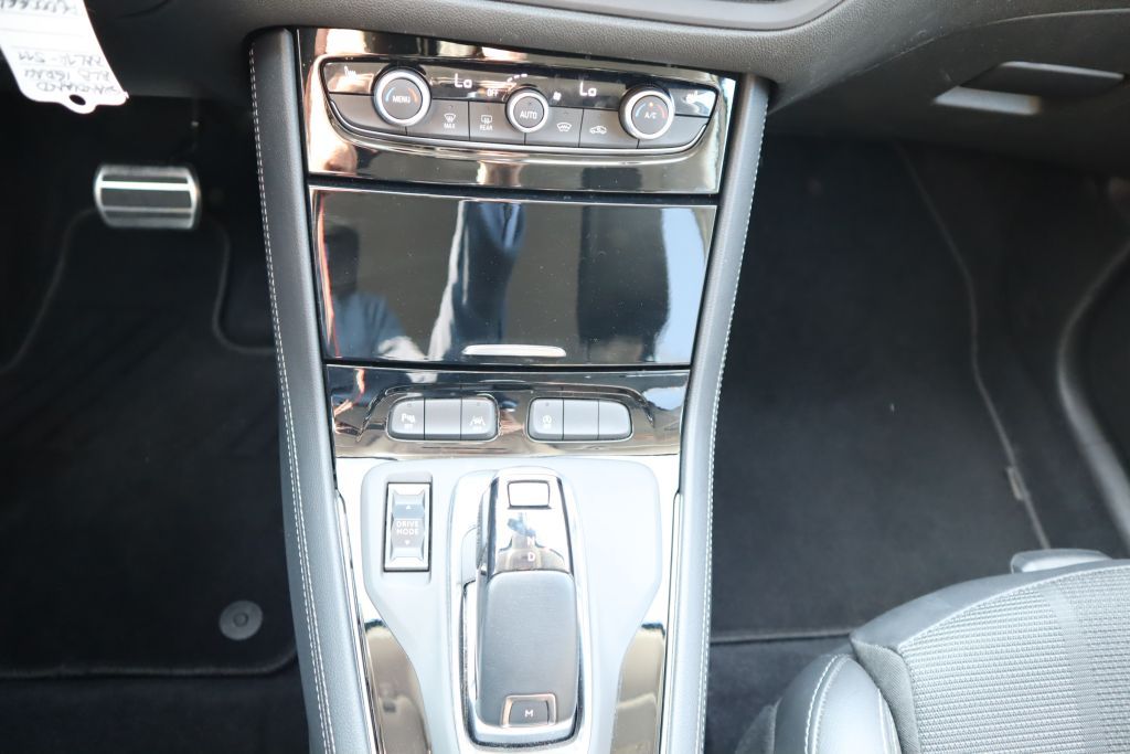Fahrzeugabbildung Opel Grandland GS 1.2 Turbo Aut.+Pixel LED+Allwetter