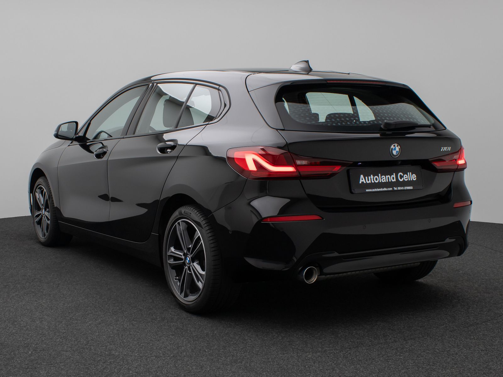Fahrzeugabbildung BMW 118i Sport Line Kamera DAB HiFi Lenkrhzg Sport