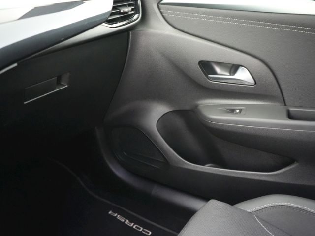 Corsa F FACELIFT YES HYBRID eDCT+RÜCKFAHRKAMERA+