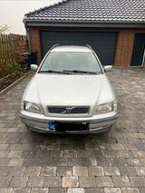 Volvo V40 1.8 - - gebrauchte Volvo V40 aus dem Jahr 1999