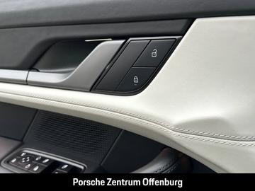 2025 Porsche TAYCAN — миниатюра 17