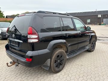 Toyota Land Cruiser - 3
