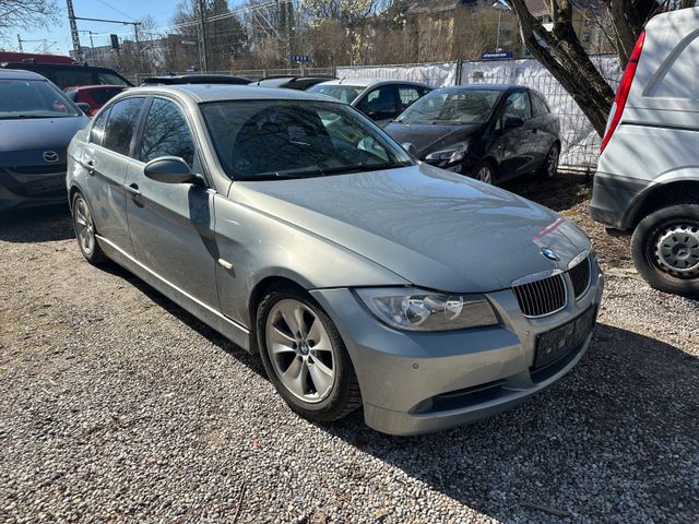 BMW 325 Baureihe 3 Lim. 325i