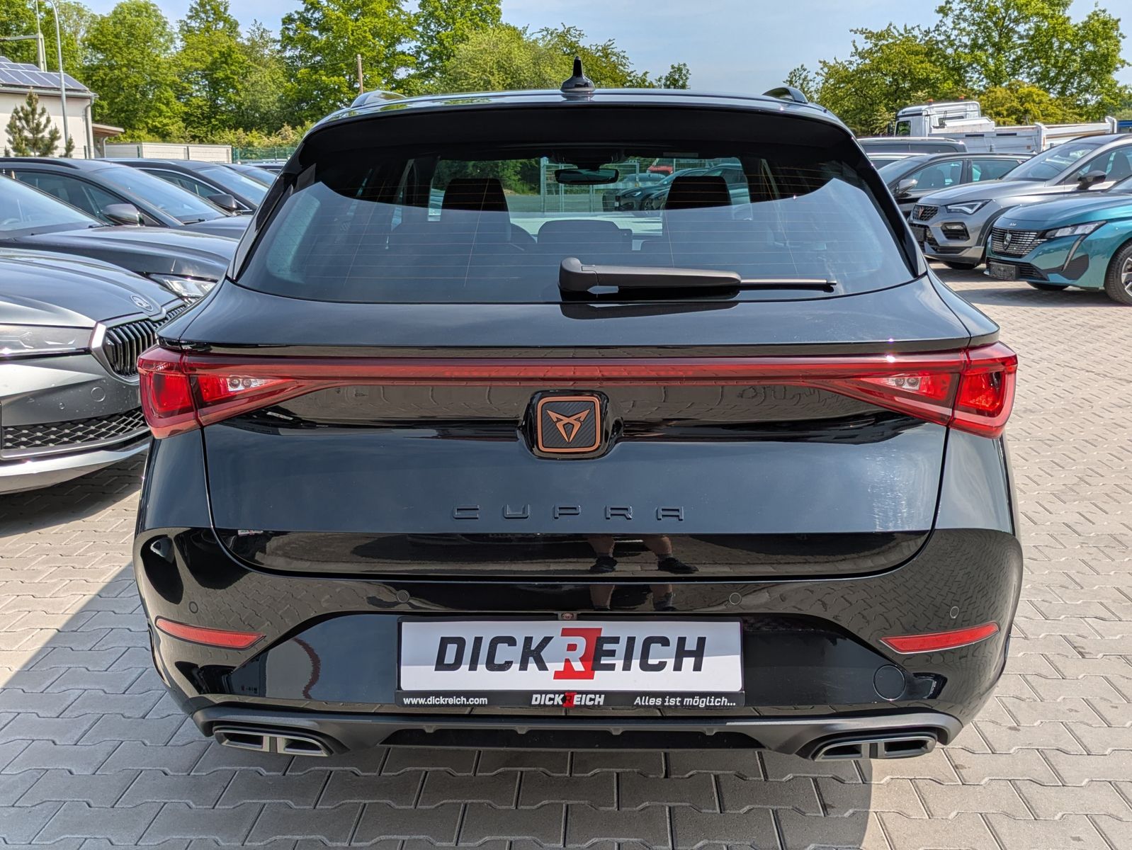 Fahrzeugabbildung CUPRA Leon 1.5 eTSI DSG MATRIX-LED*ACC*APP*KAMERA*18"