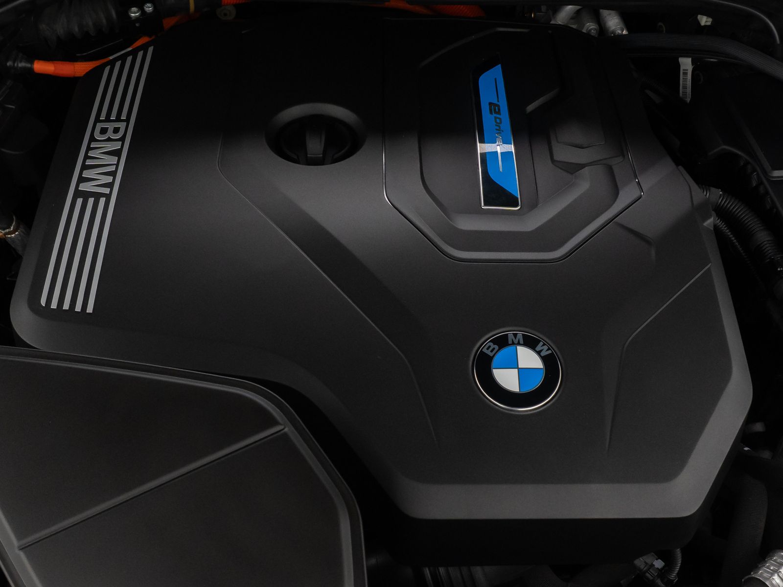 Fahrzeugabbildung BMW X3 xD30e xLine 360° HiFi ACC HUD Komfort 19Zoll