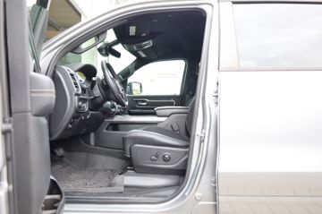 Dodge RAM - 8