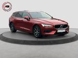 Volvo V60 Momentum Pro PHEV AWD THOR PANO 360° PilotA - rote Volvo V60