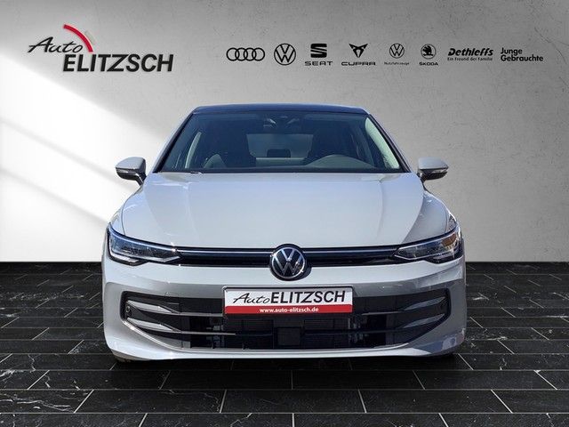 Fahrzeugabbildung Volkswagen Golf VIII TSI Life Pano AHK ACC