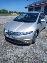 Honda Civik 8, 1.8 Benzin 141 PS - Honda Civic aus 2007 mit Benzin-Antrieb