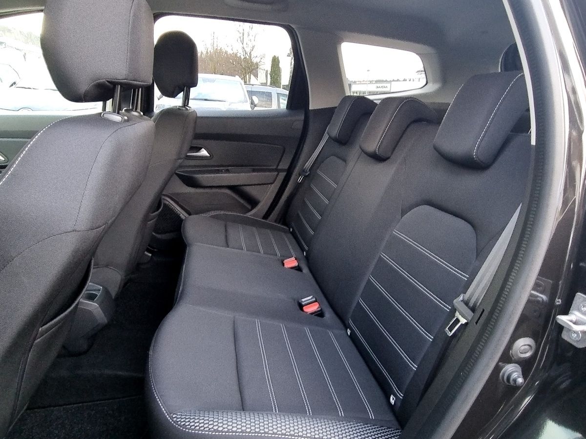 Fahrzeugabbildung Dacia Duster Prestige TCe 130