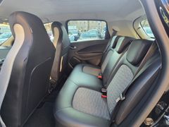 Fahrzeugabbildung ZOE Intens R135 Winter-Paket, Easy-Link 7'' mit