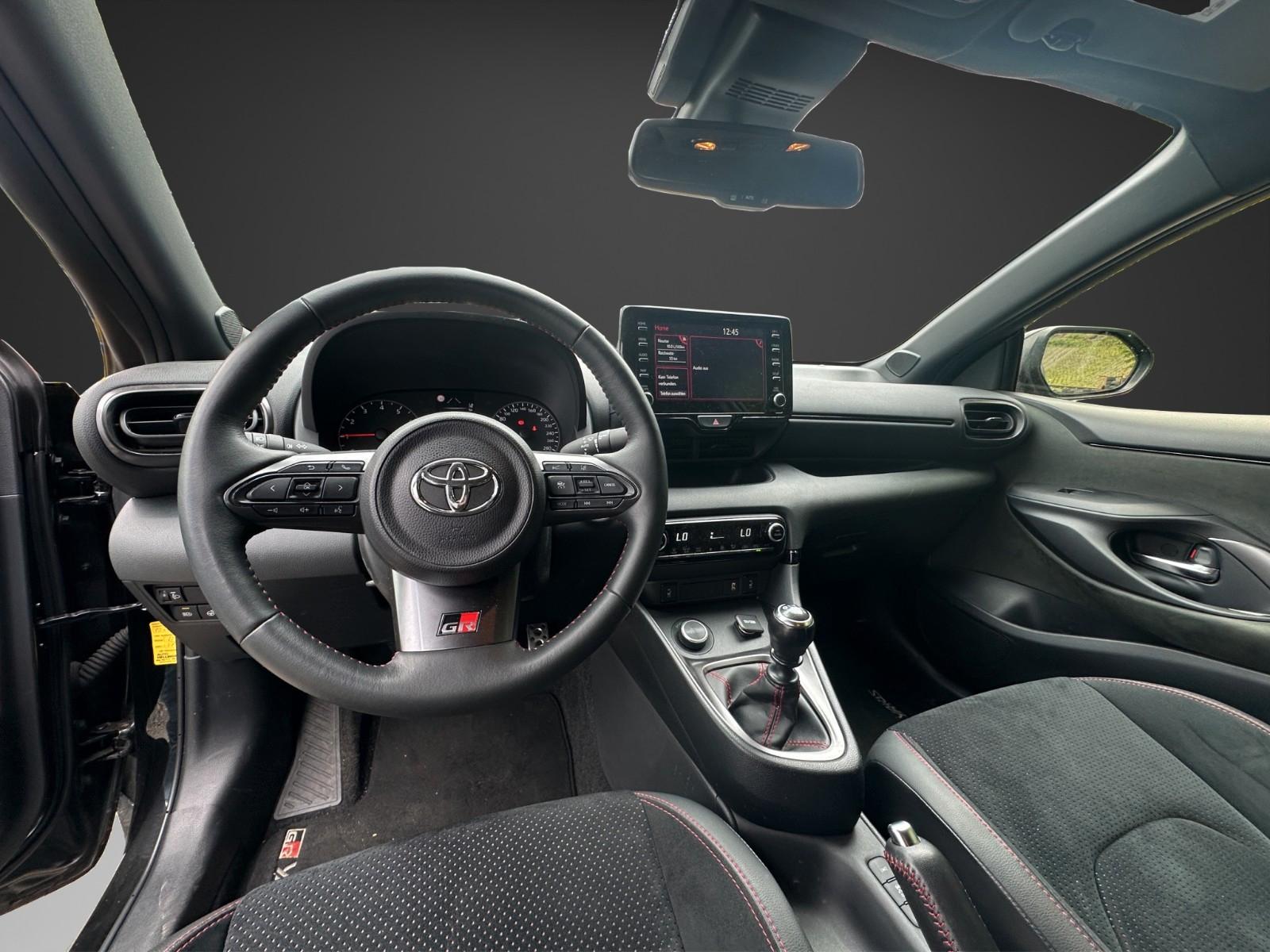 TOYOTA YARIS GR 1.6-L-TURBO 261CH