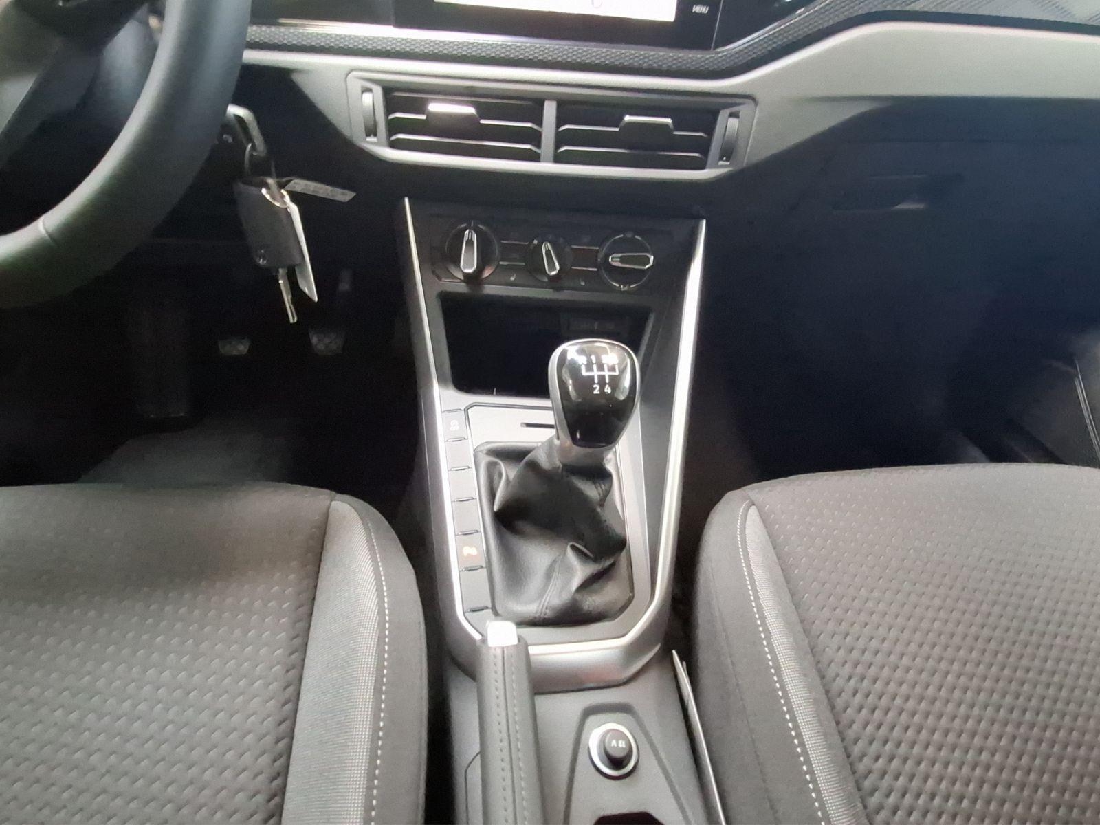 Volkswagen Taigo Life 1,0 l TSI OPF 70 kW (95 PS) Navigatio, миниатюра 15